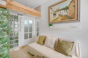 Vista Blanca Room 5